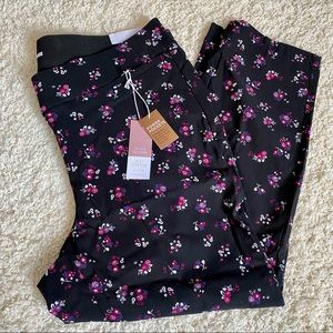 NWT. Lane Bryant. Allie Pant Collection. Size 20. Black Floral print